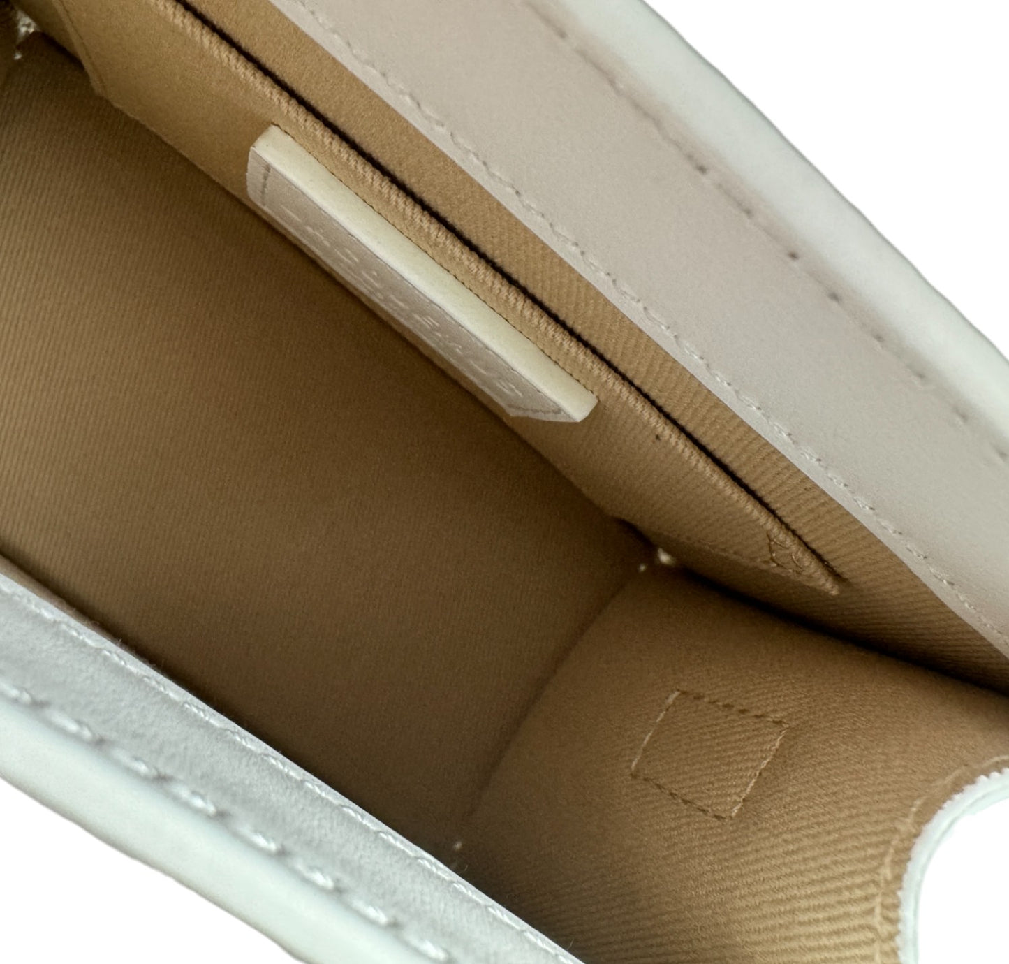 The Chiquito Medium White