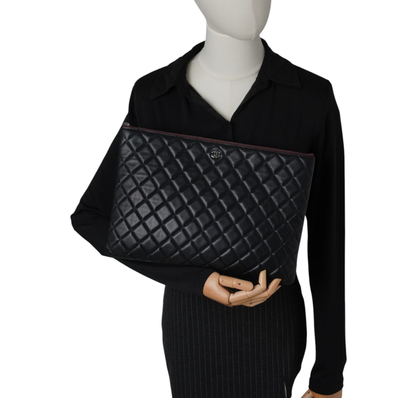 Classic Caviar Clutch