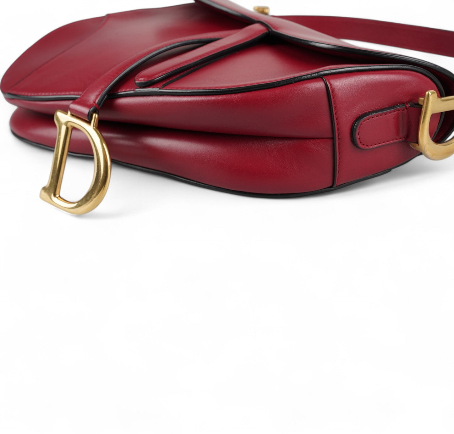 Saddle