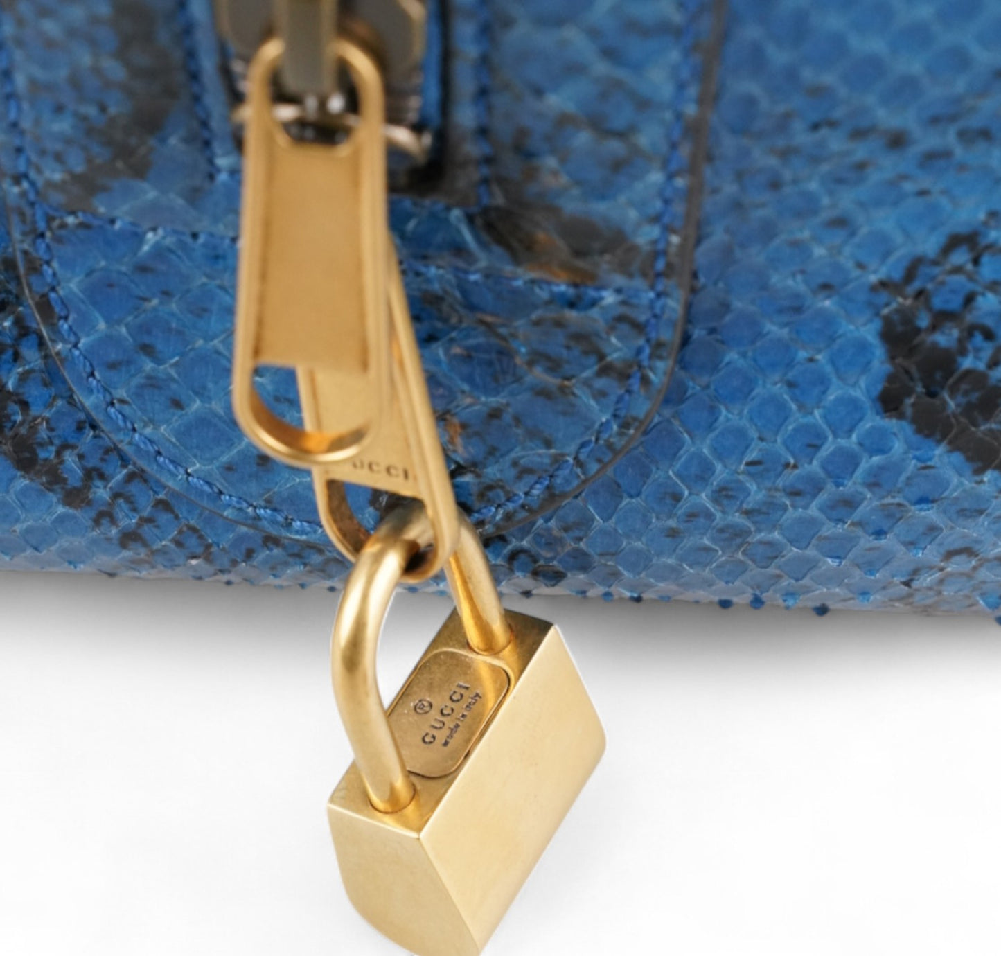 Duffle Pitone