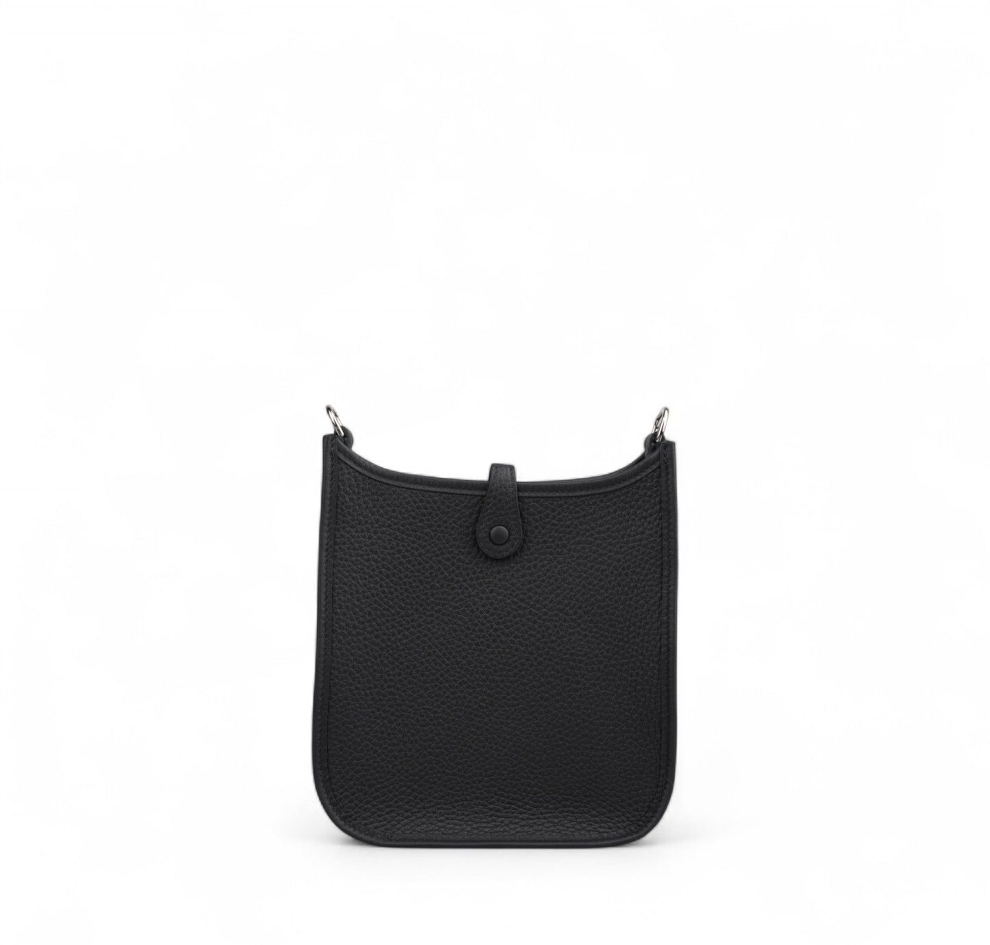 Evelyn 16 Black
