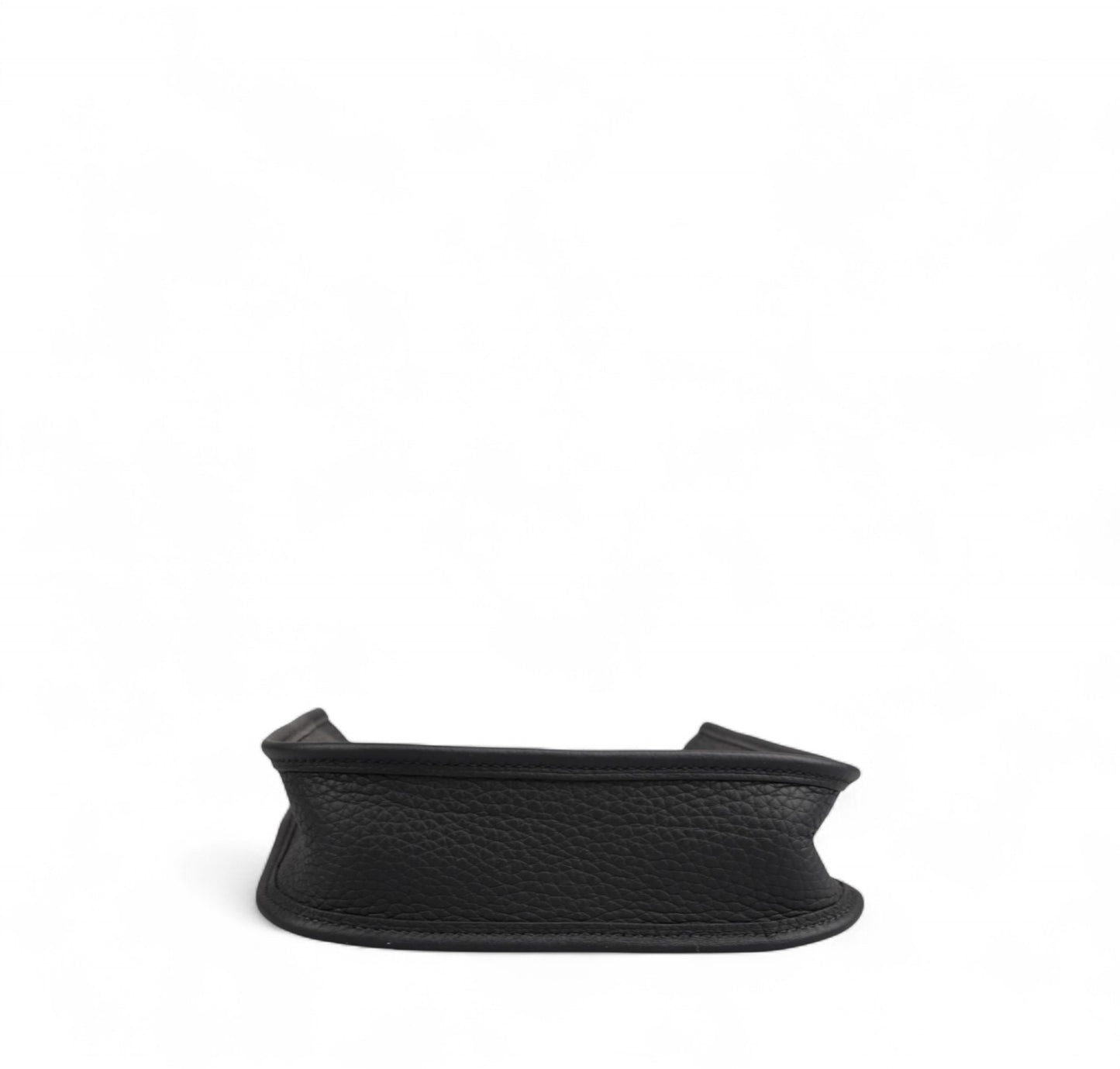 Evelyn 16 Black