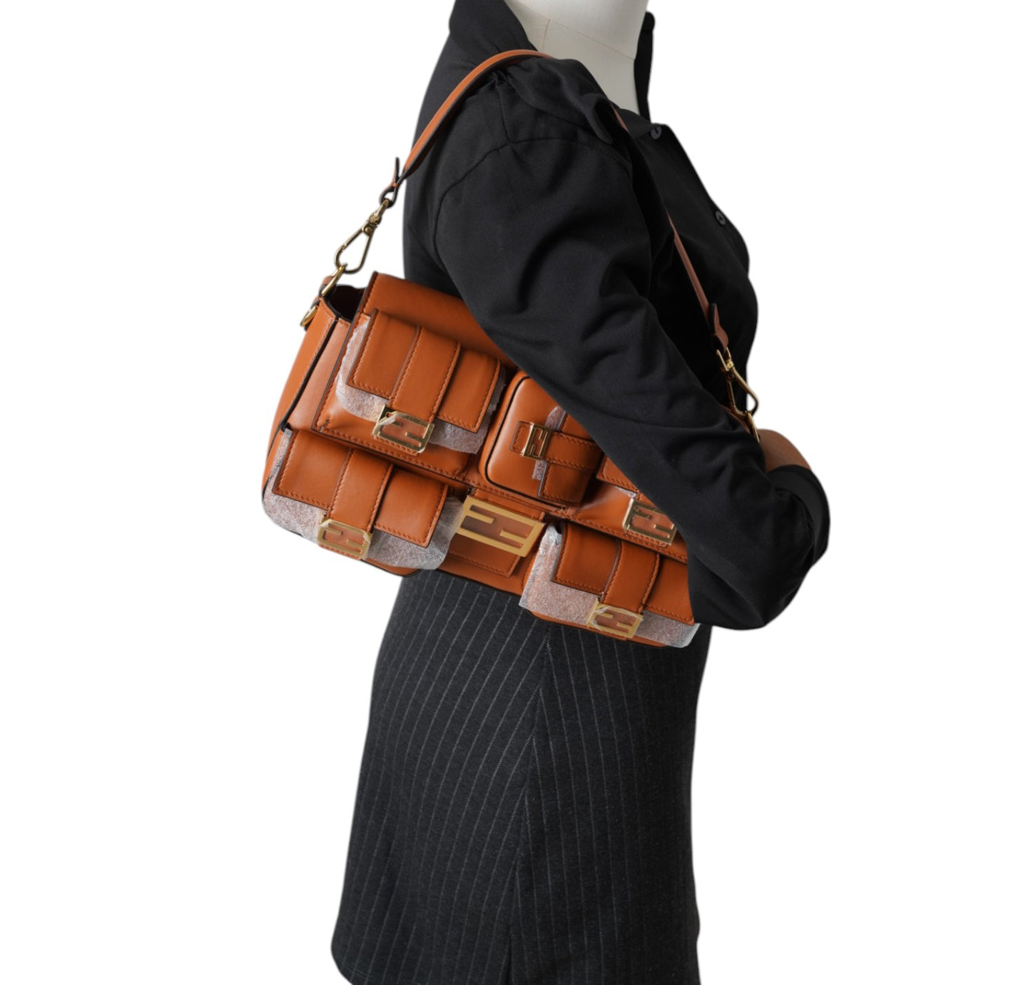 Multi-pocket baguette