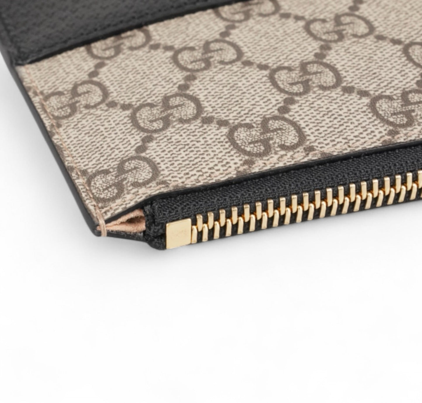 Pouch GG Cut Out