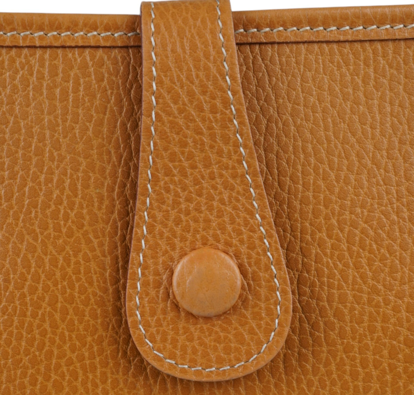 Evelyne III Gold