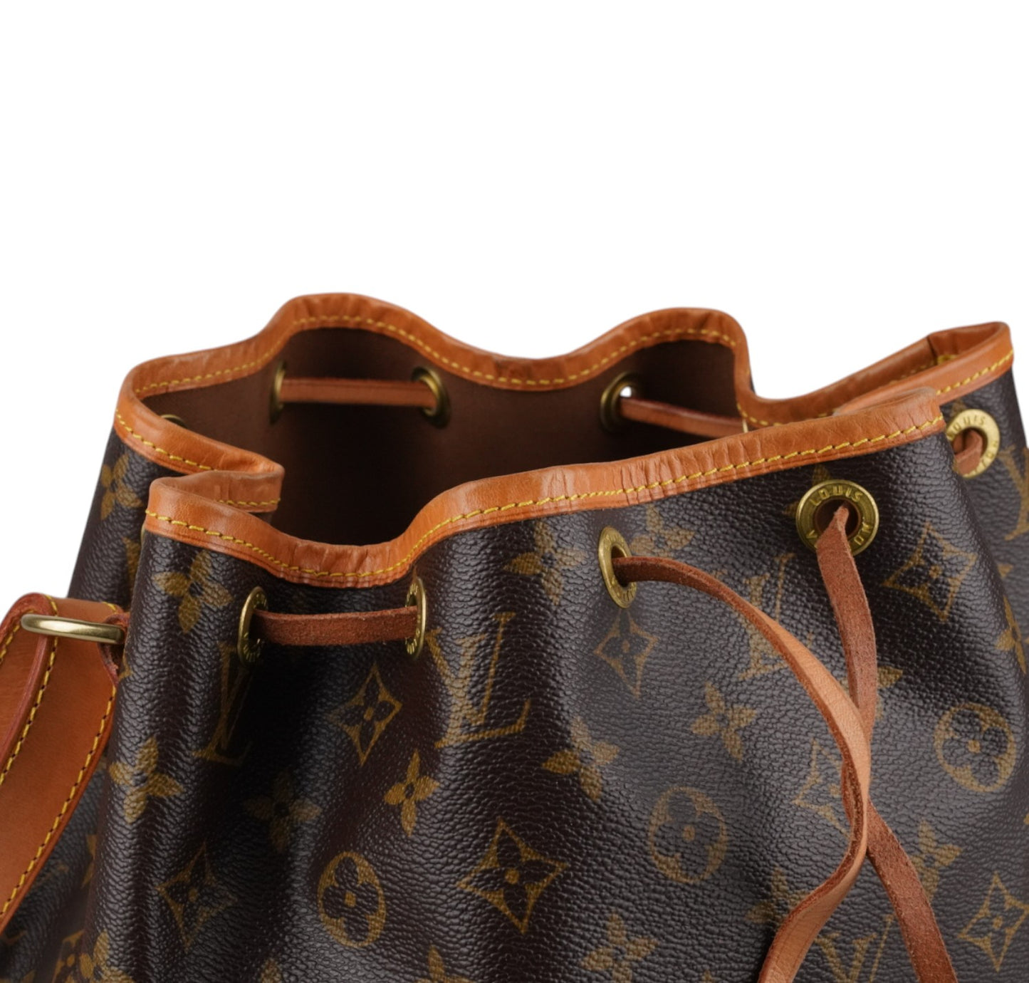 Noah Monogram