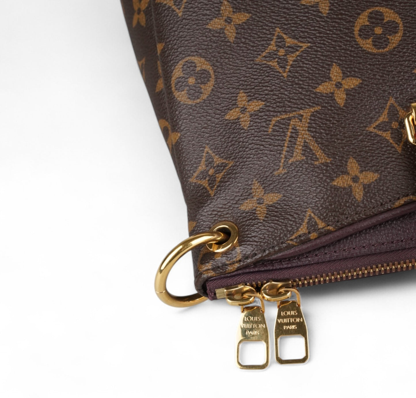 Pallas Monogram