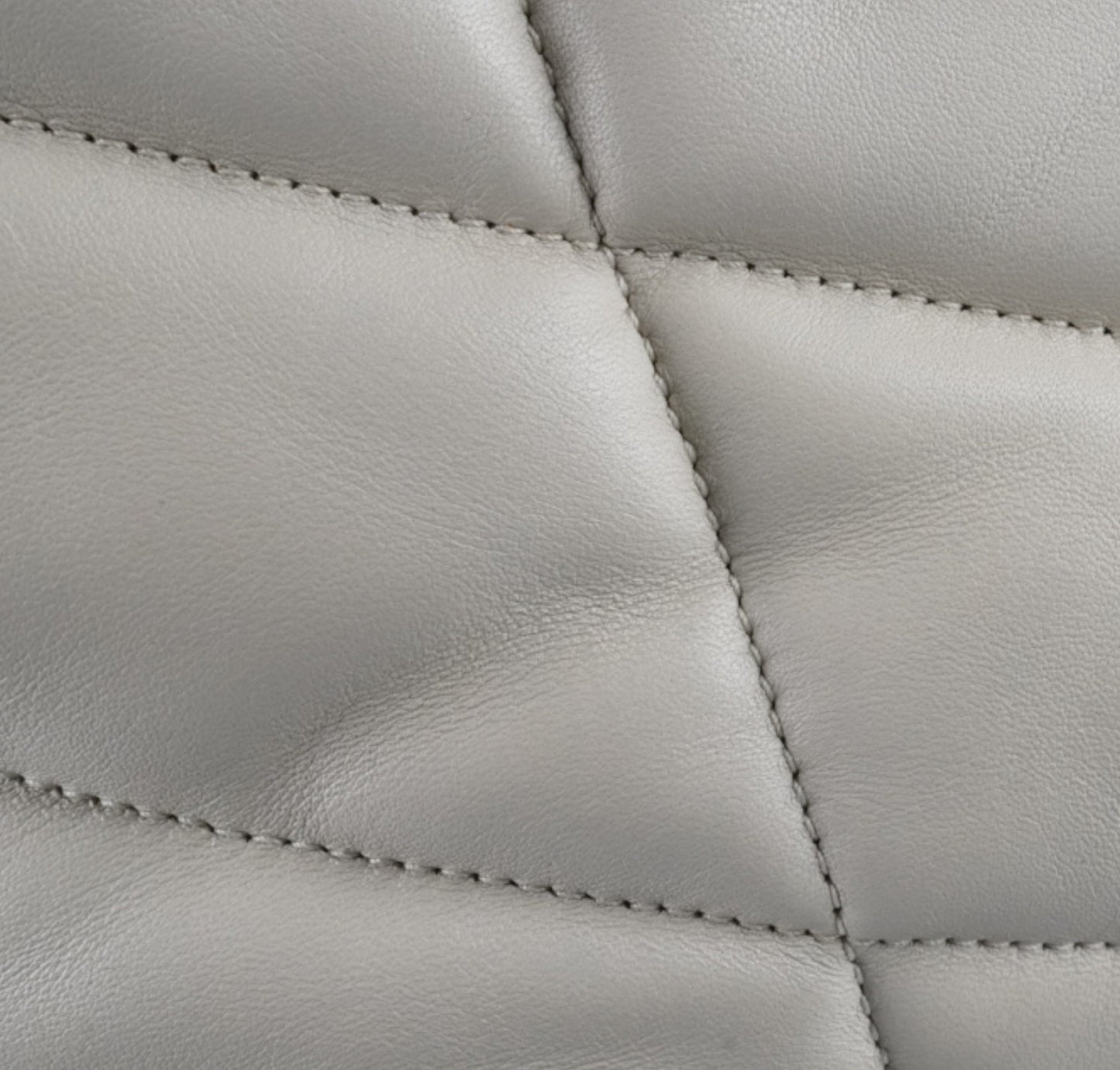 Small White Vintage Puffer