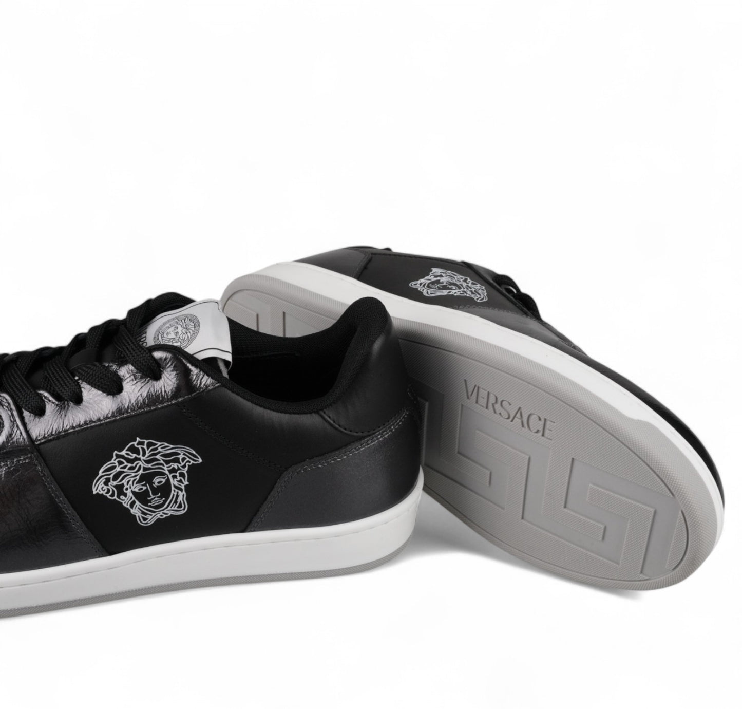 Sneakers Medusa 41