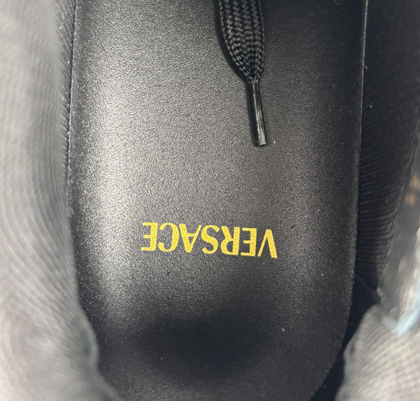 Sneakers Medusa 41