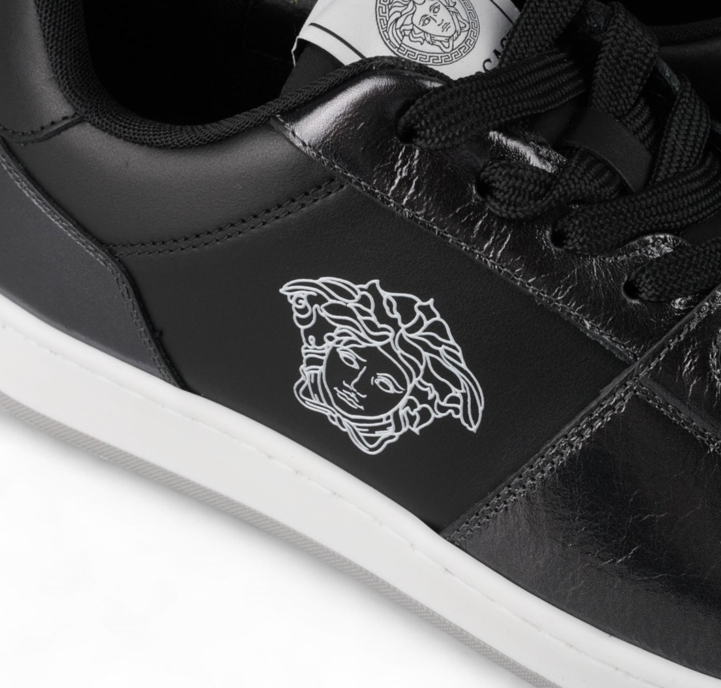 Sneakers Medusa 41