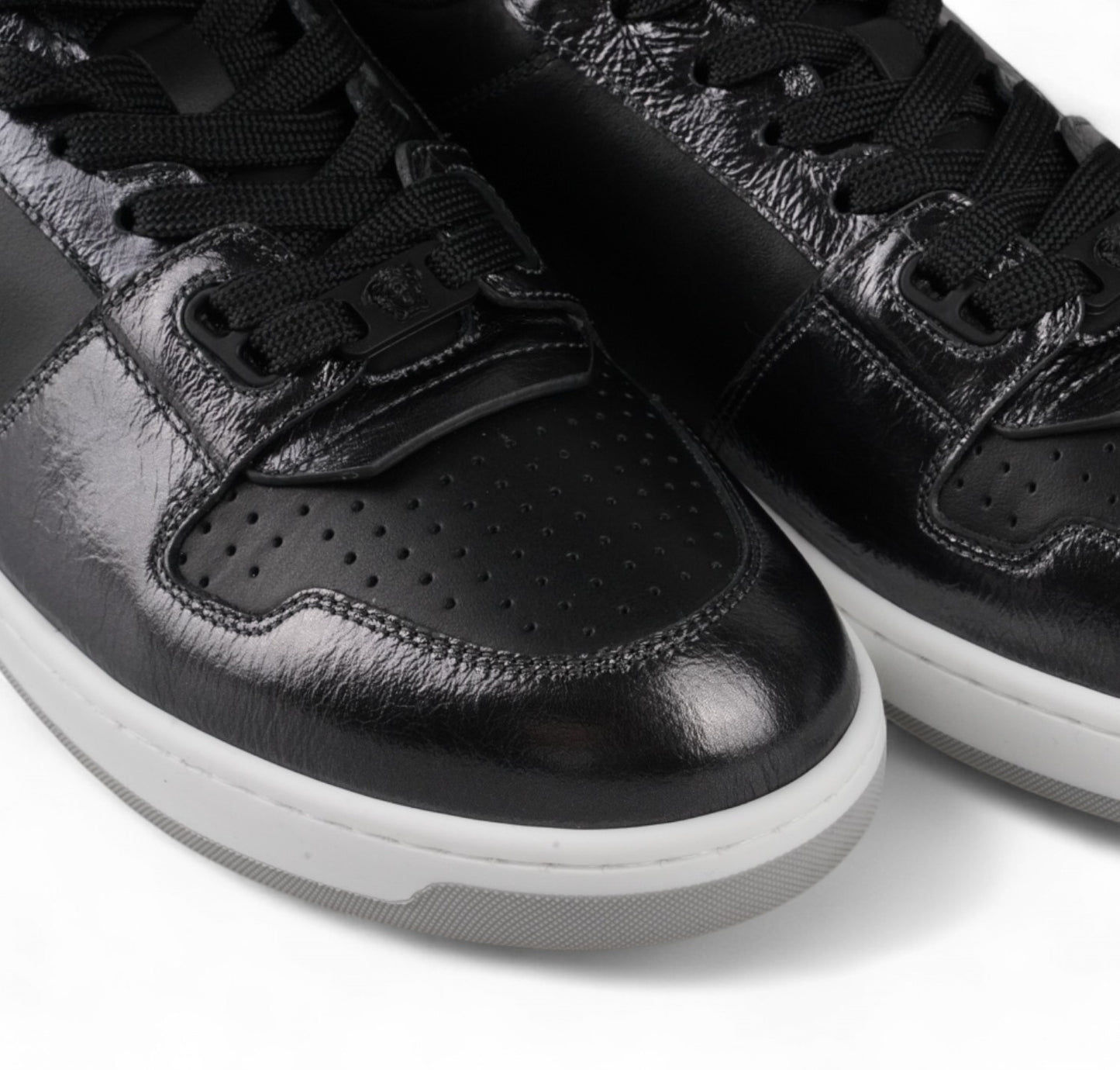 Sneakers Medusa 41