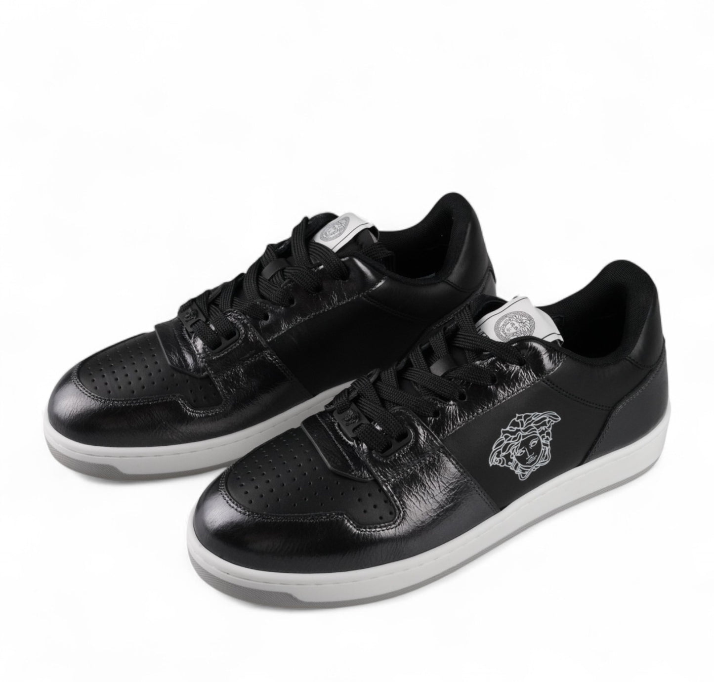 Sneakers Medusa 41