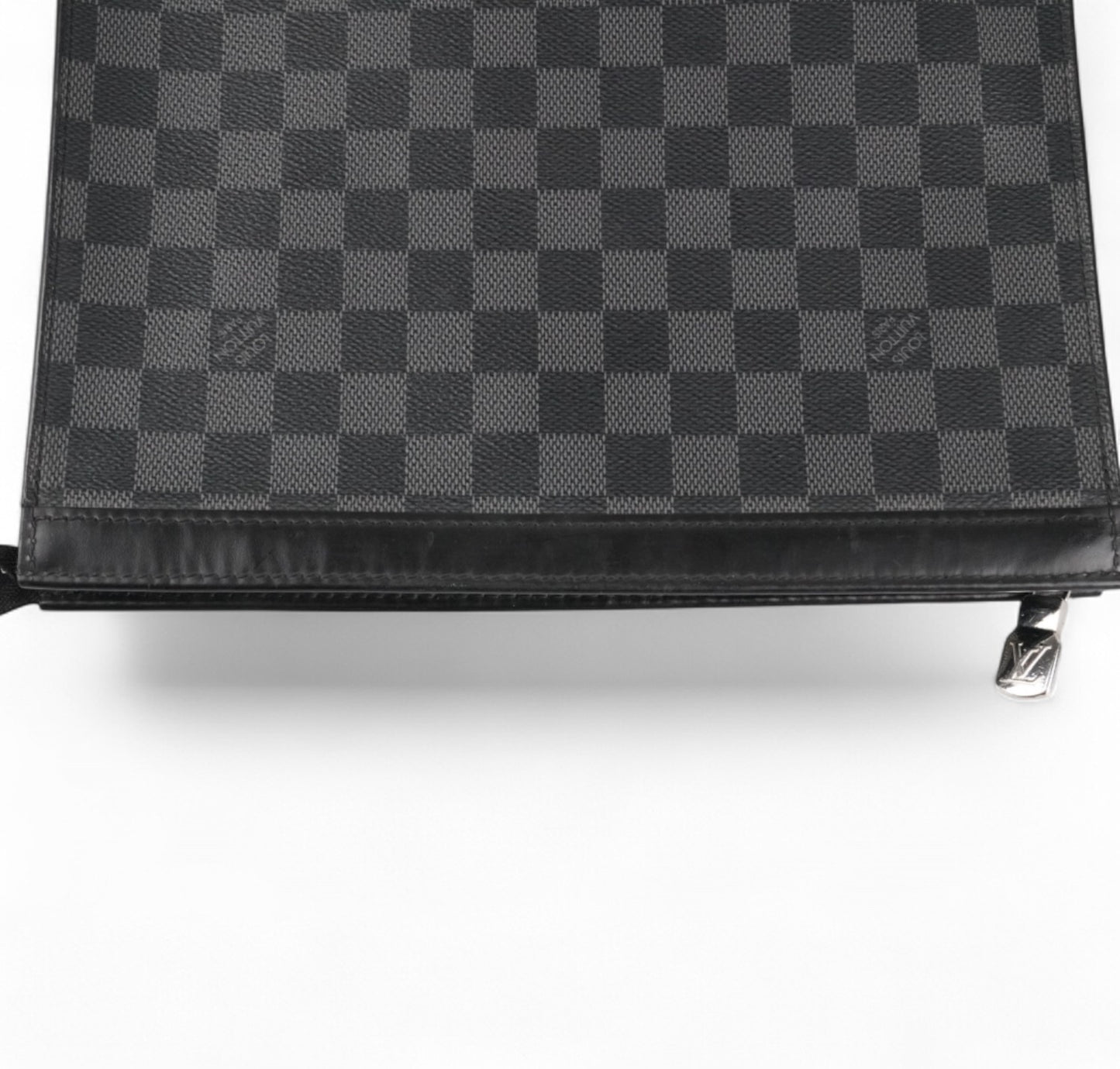 Toilet 26 Damier Graphite