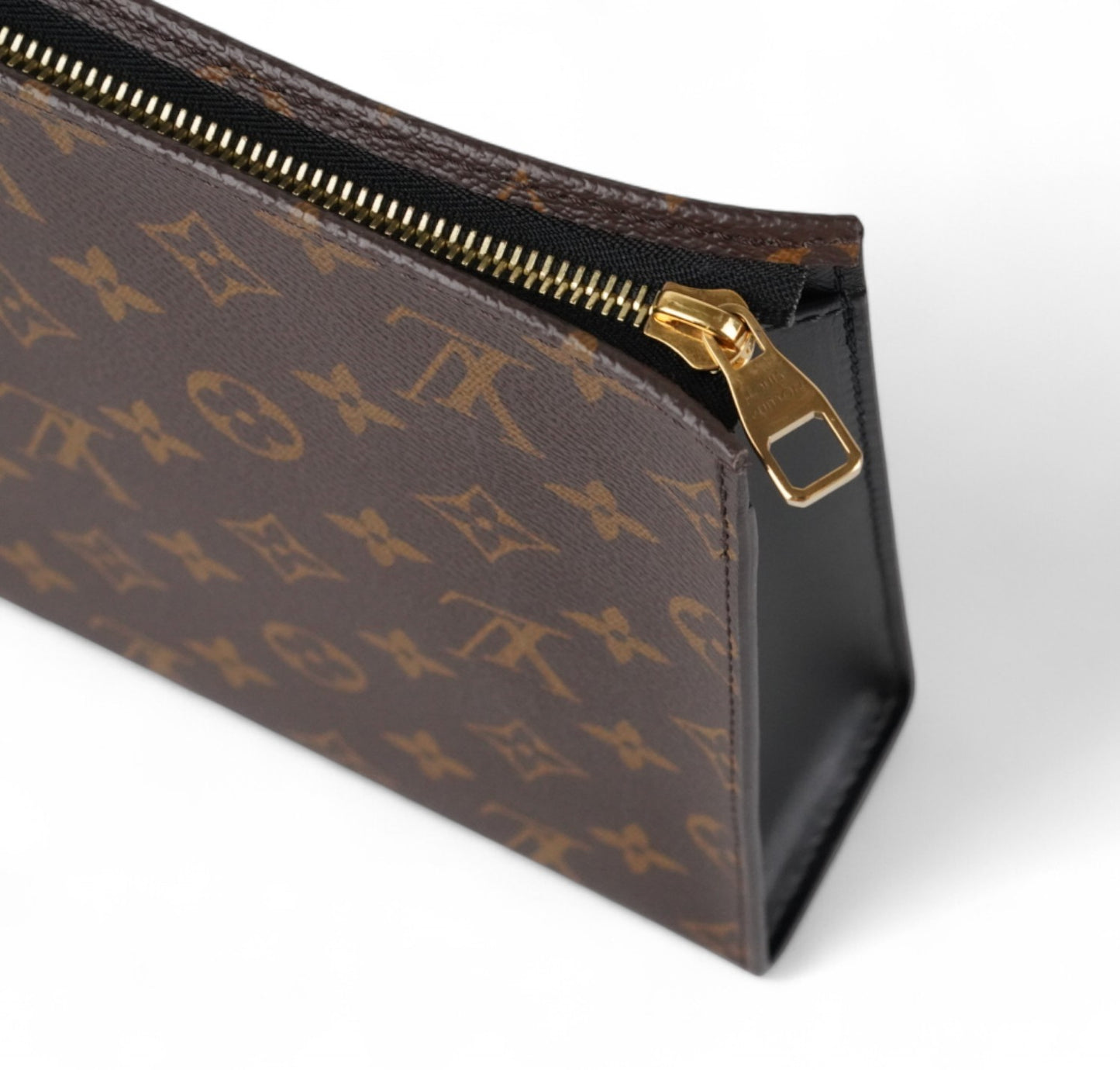 Toilette 26 Monogram