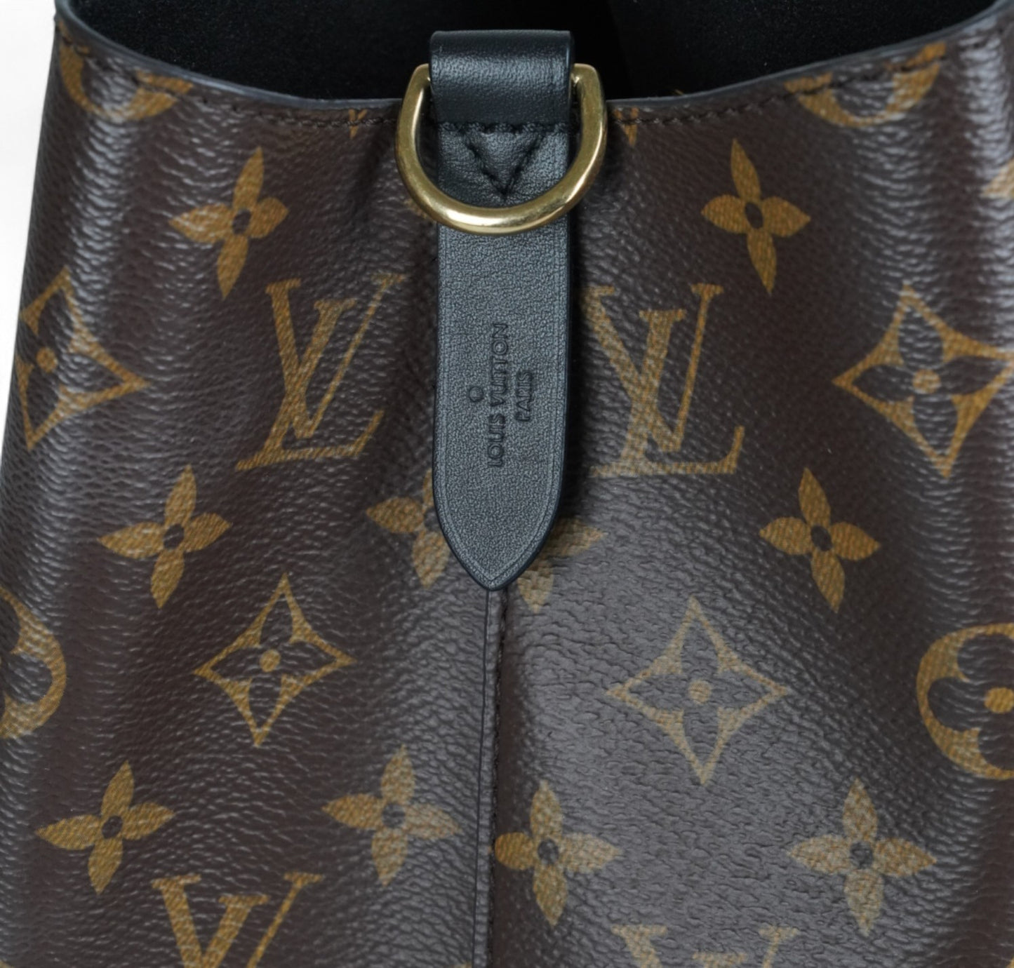 NeoNoé Monogram