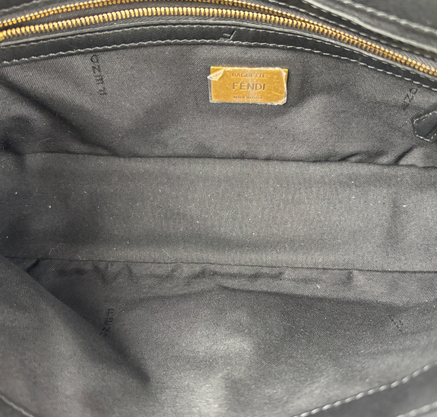 Baguette in Nappa Nera