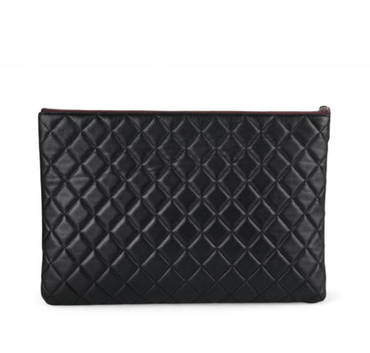 Classic Caviar Clutch