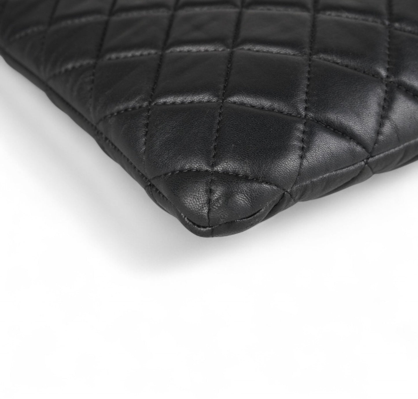 Classic Caviar Clutch