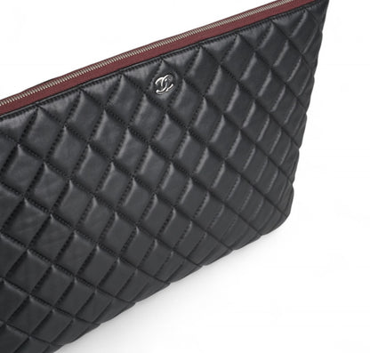Classic Caviar Clutch
