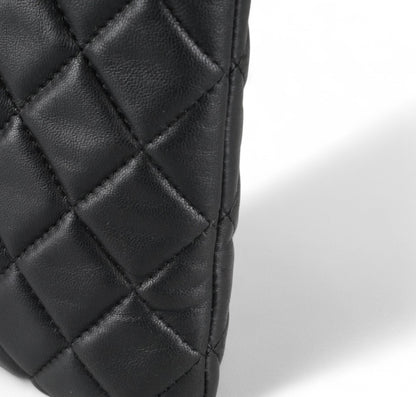 Classic Caviar Clutch