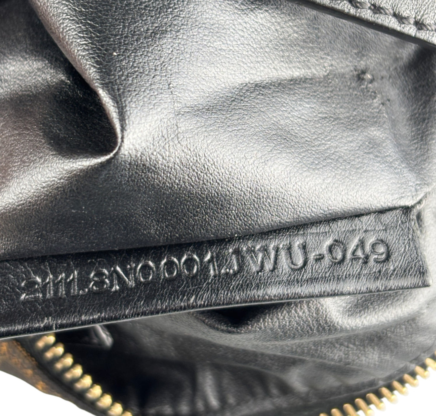 Pouch Monogram