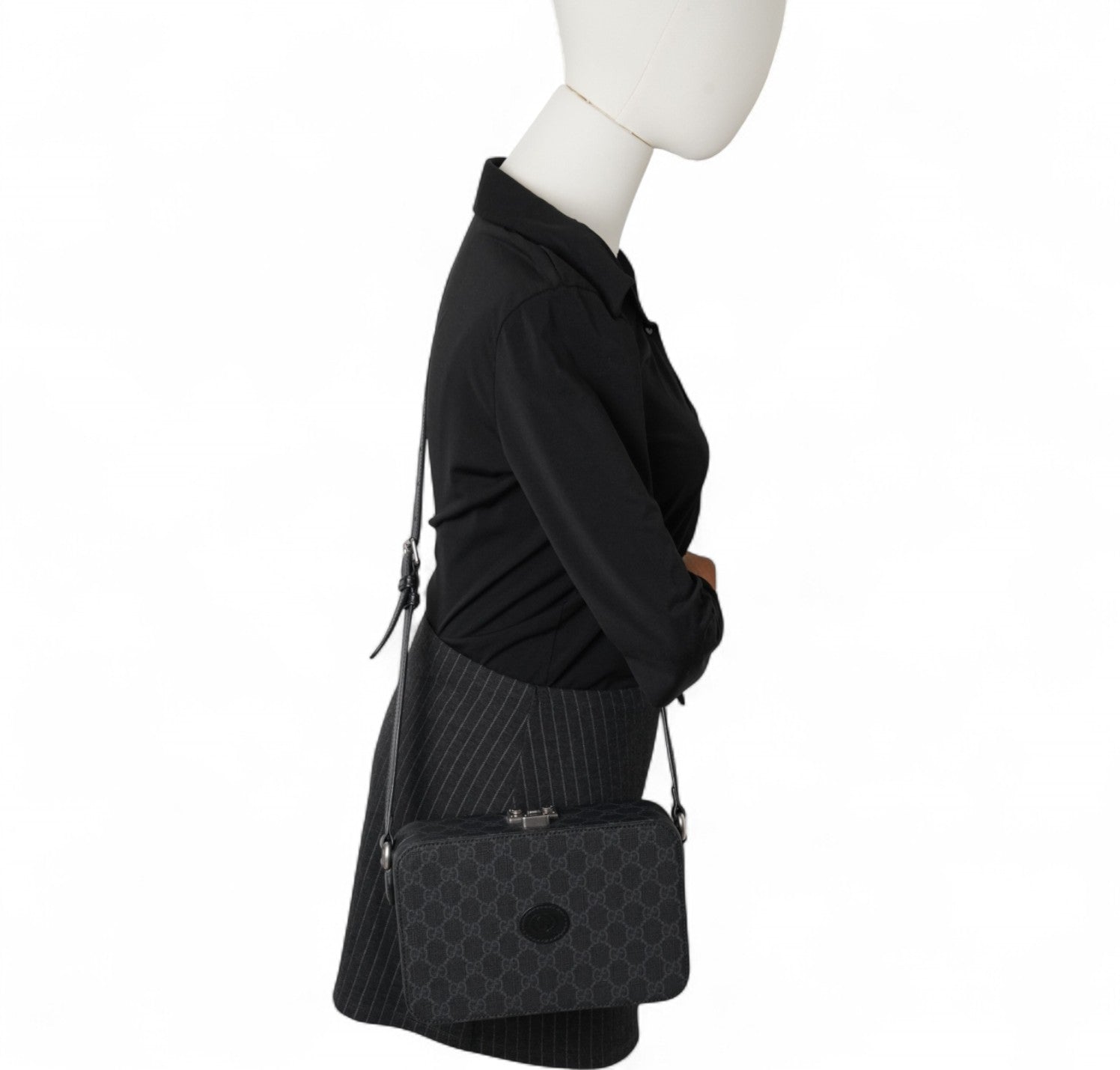ル*ル様 GUCCI HARD TRUNK CROSSBODY BAG BLAC GUCCI Hard Trunk GG Supreme Tela Monogram Borsa a tracolla – Baggy