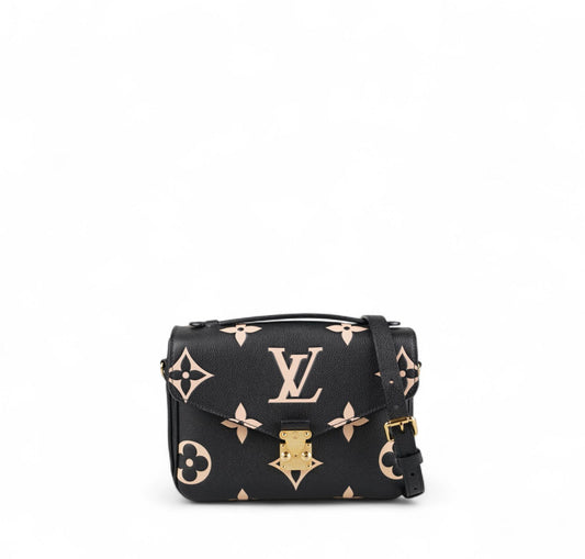Metis clutch bag