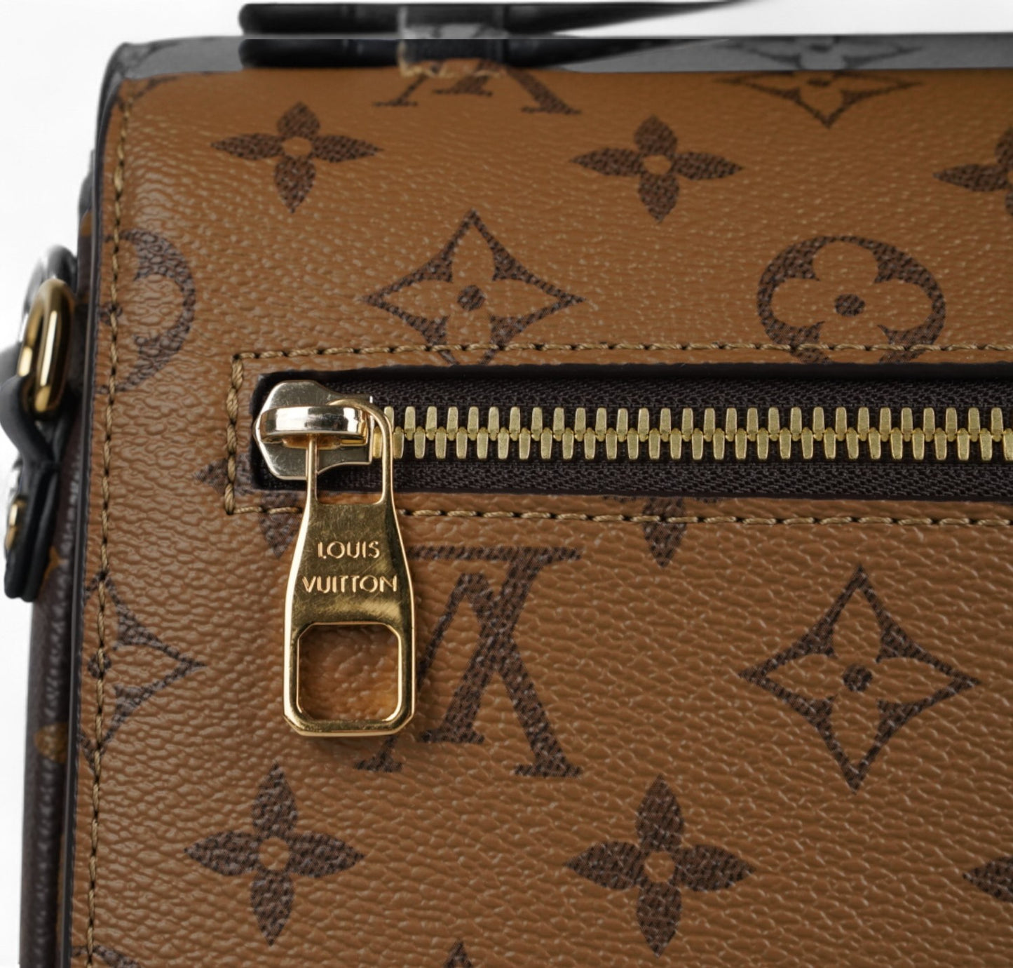 Métis Monogram Reverse clutch bag