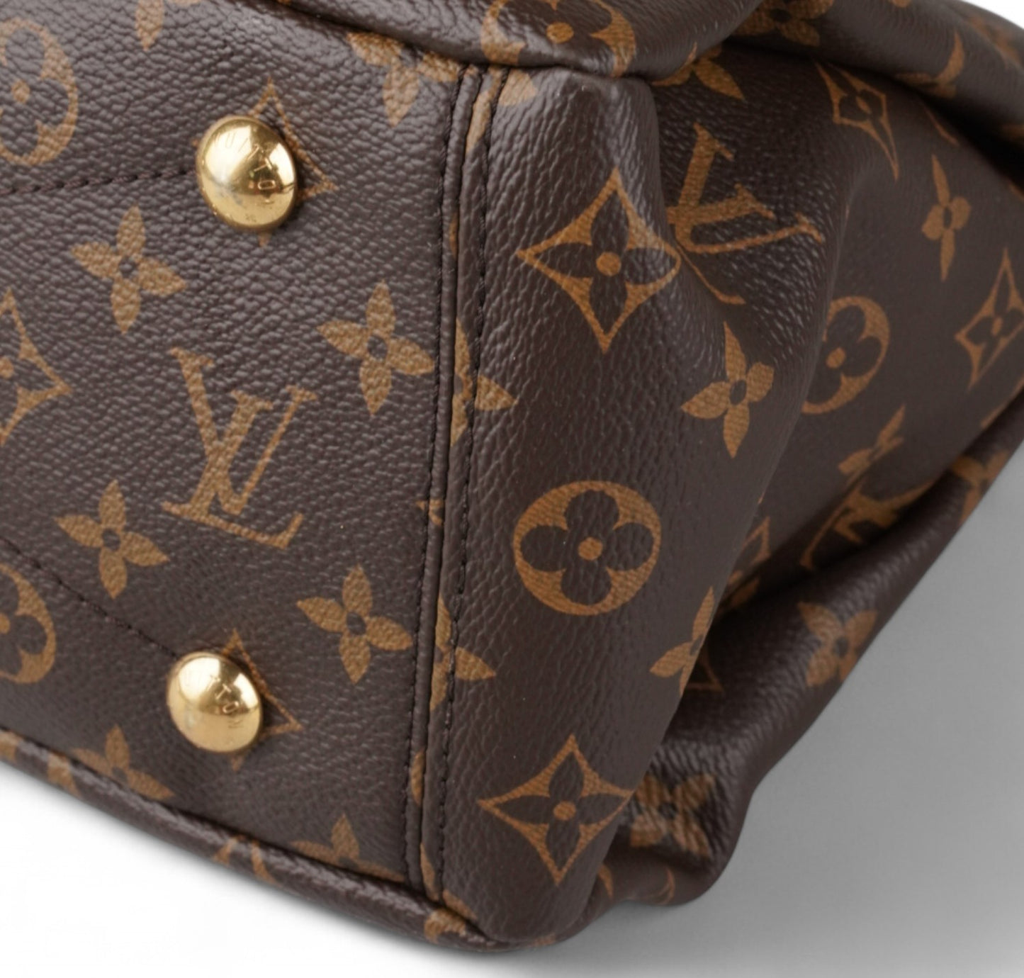 Pallas Monogram 