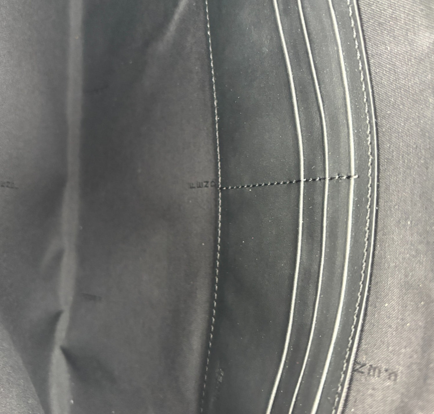 Pouch Monogram