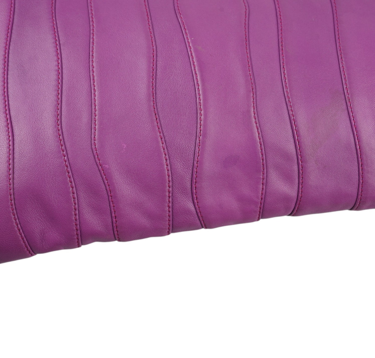 Pouch Waves