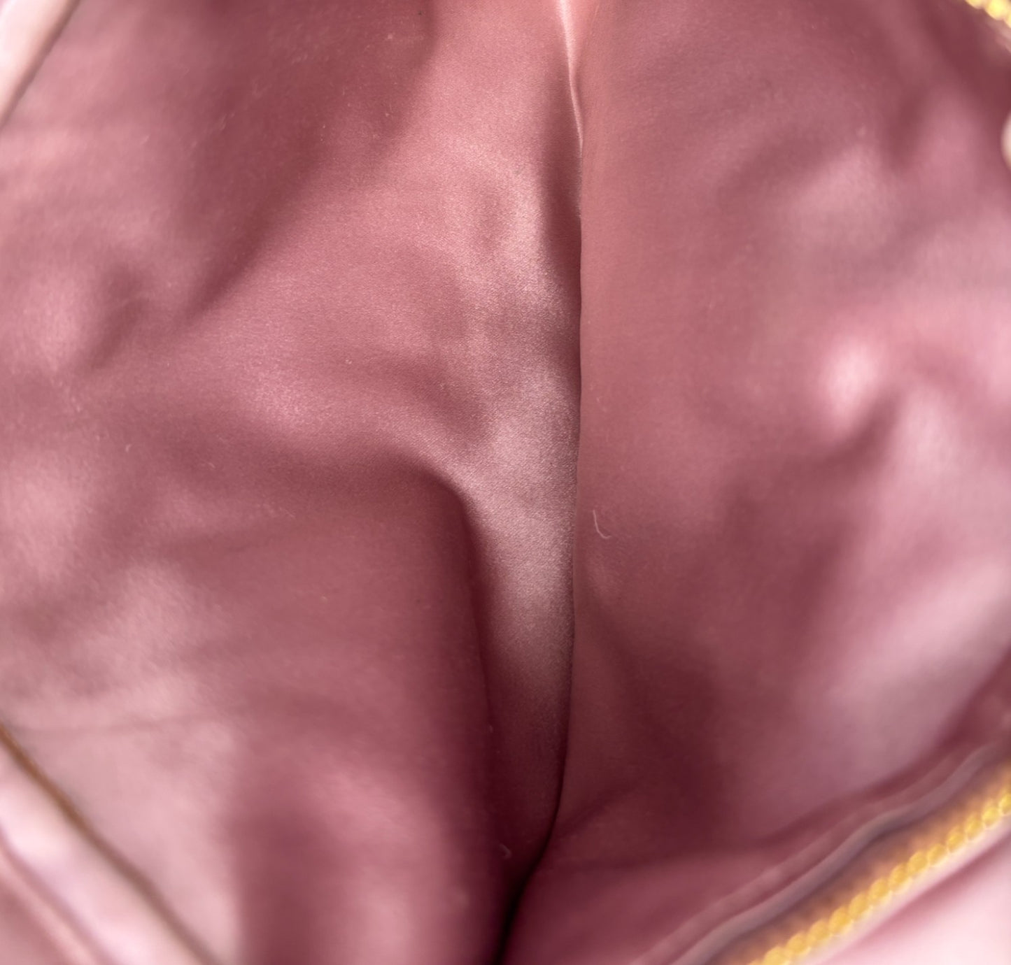 Pouch Waves