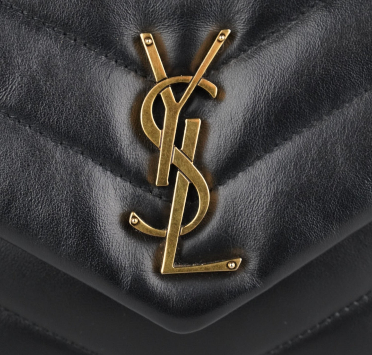Loulou Small Black