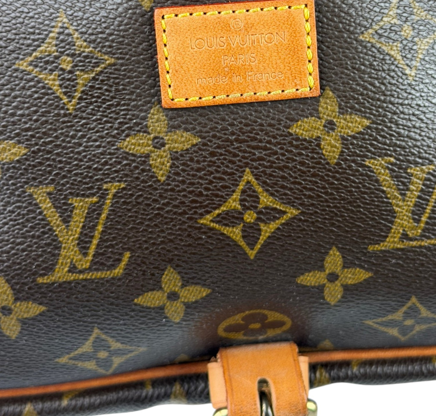 Saumur 30 Monogram