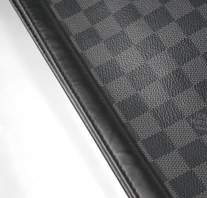 Toilet 26 Damier Graphite