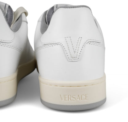 Sneakers Medusa 37