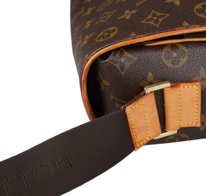 Messenger Abbesses Monogram