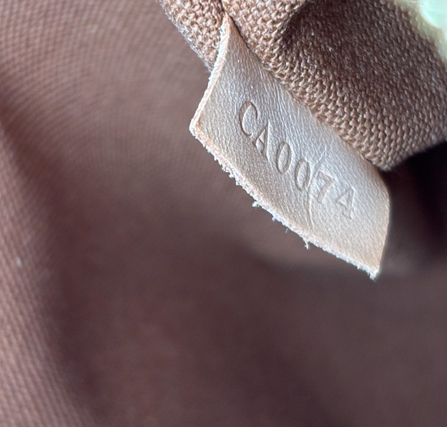 Messenger Abbesses Monogram