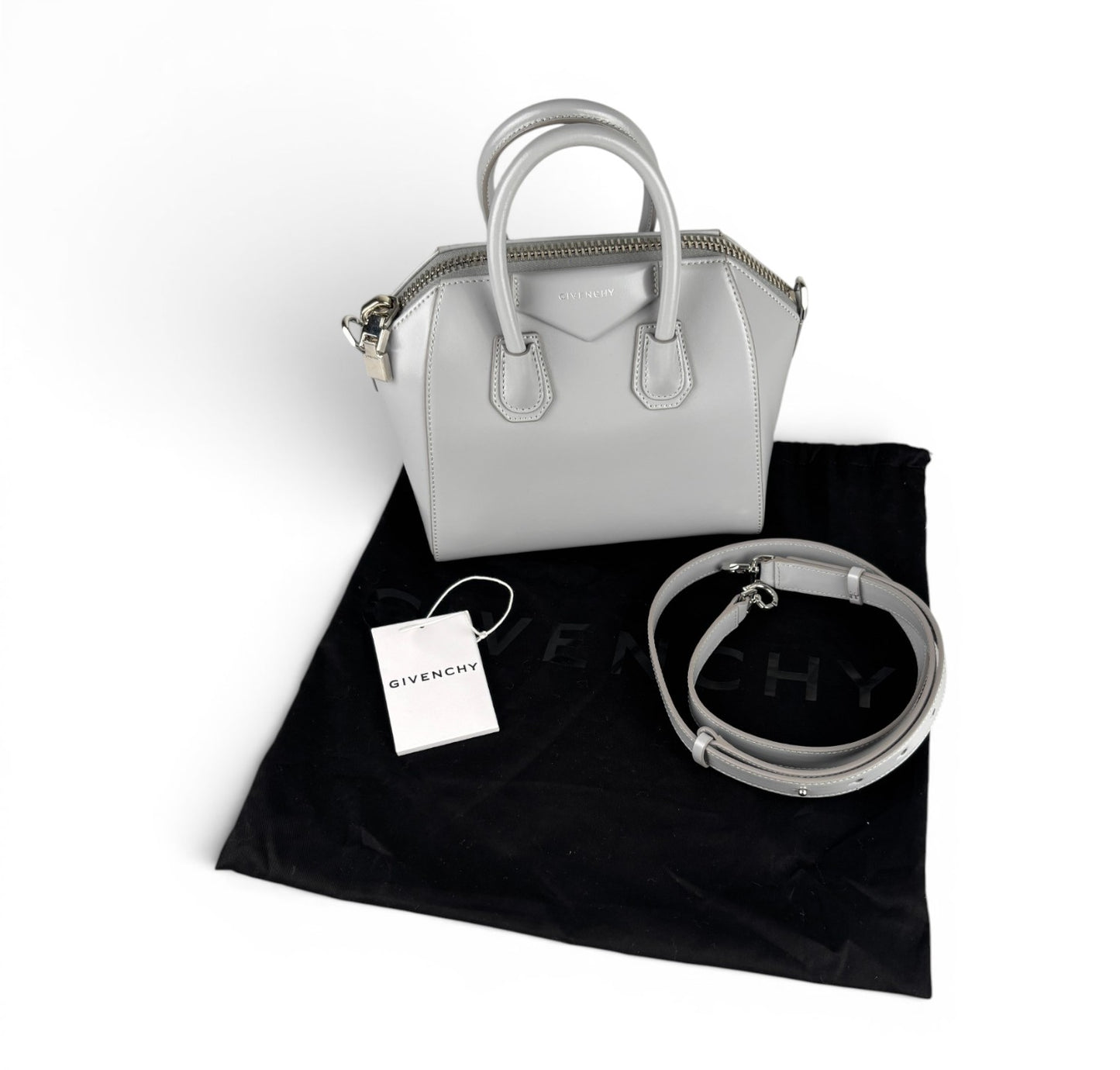 Antigona Mini