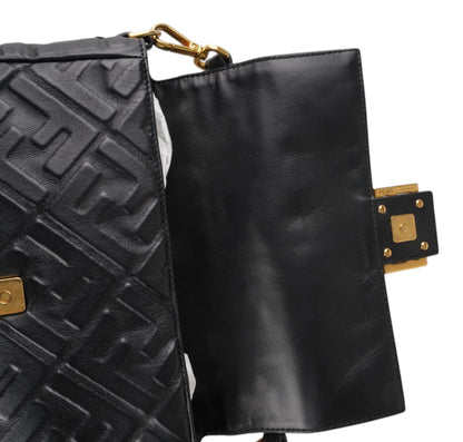 Baguette in Nappa Nera