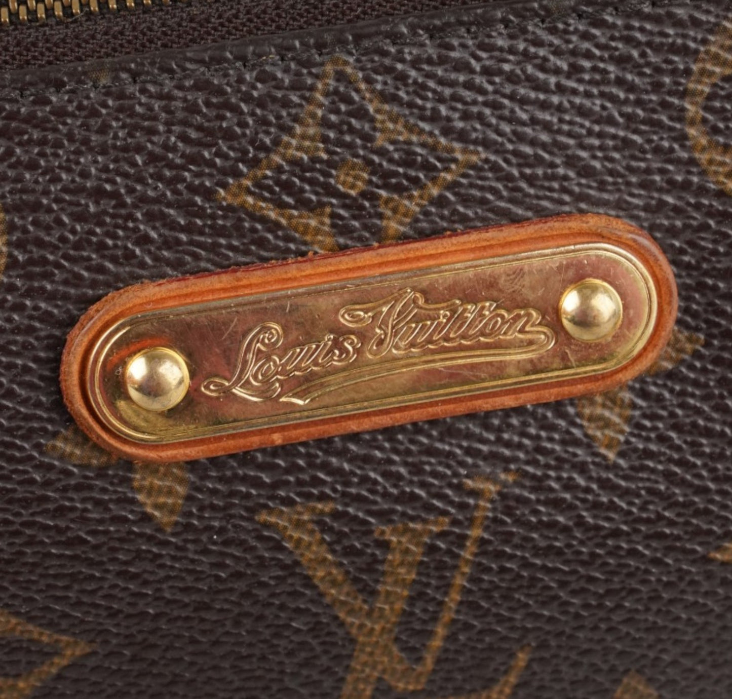 Pochette Eva Monogram