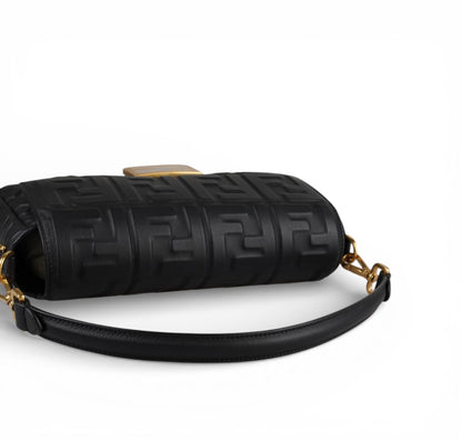 Baguette in Nappa Nera