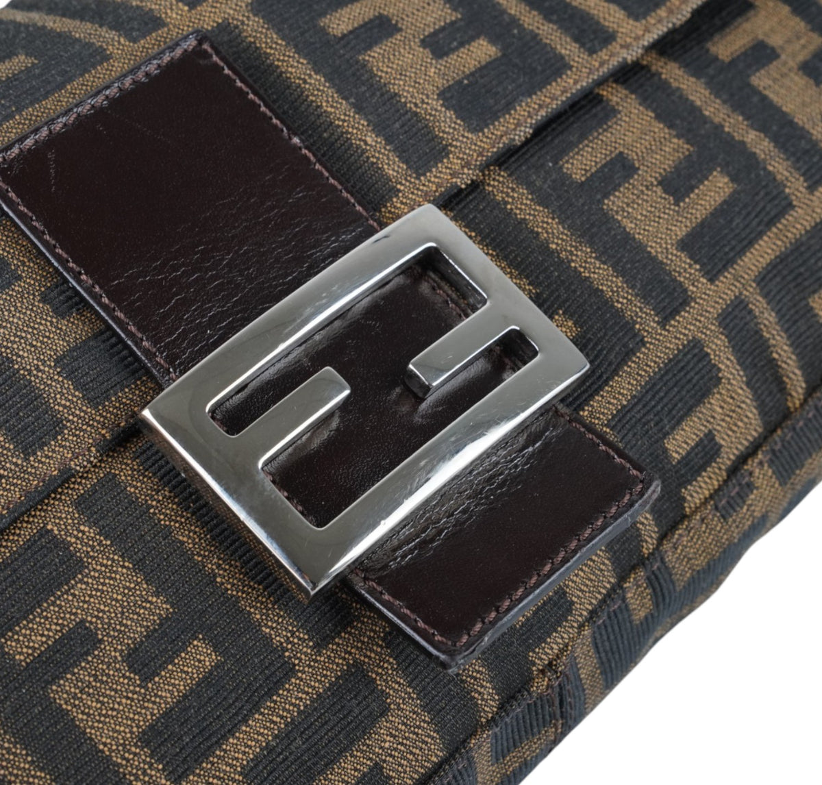 Baguette Monogram