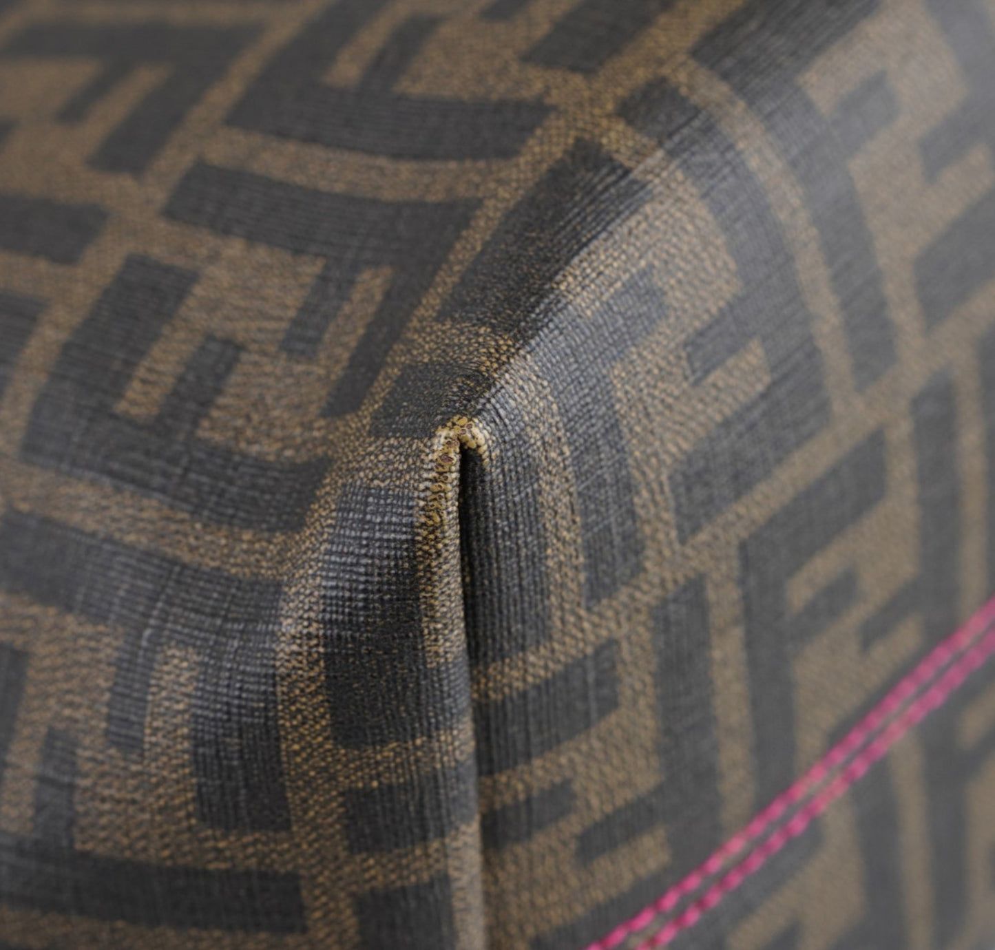Monogram Roll