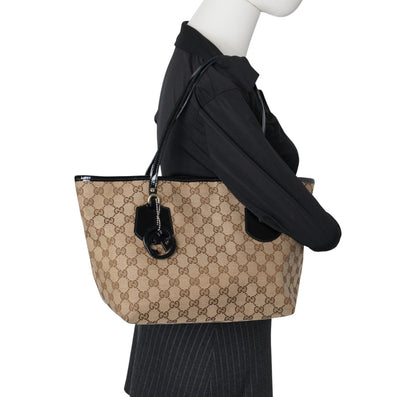 Tote GG Interlocking Charm