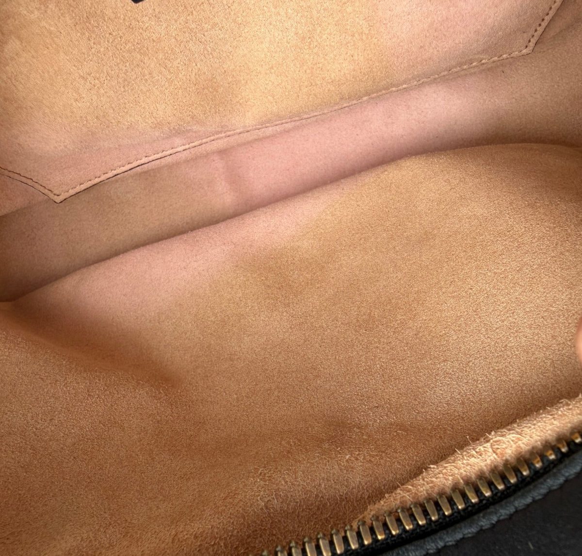 GG Marmont Camera Bag