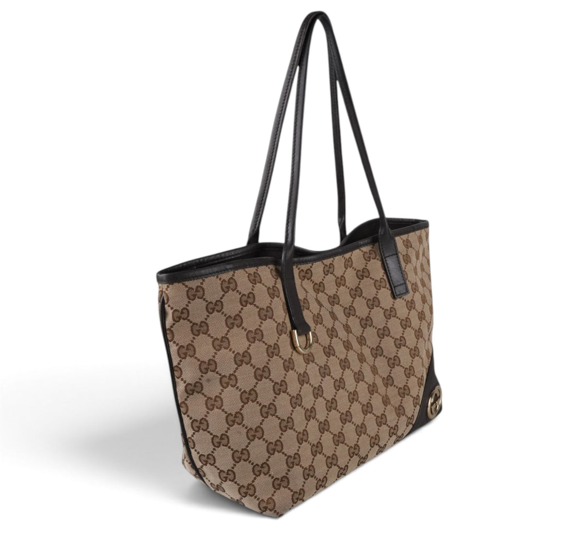 Shopper New Britt