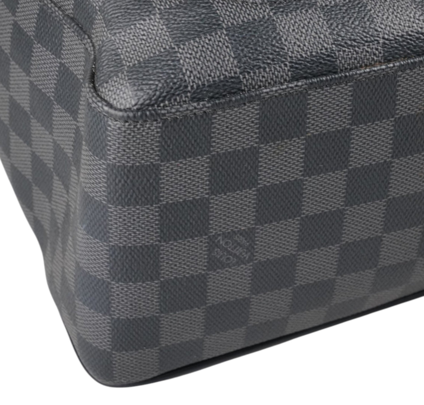 Josh Damier Graphite