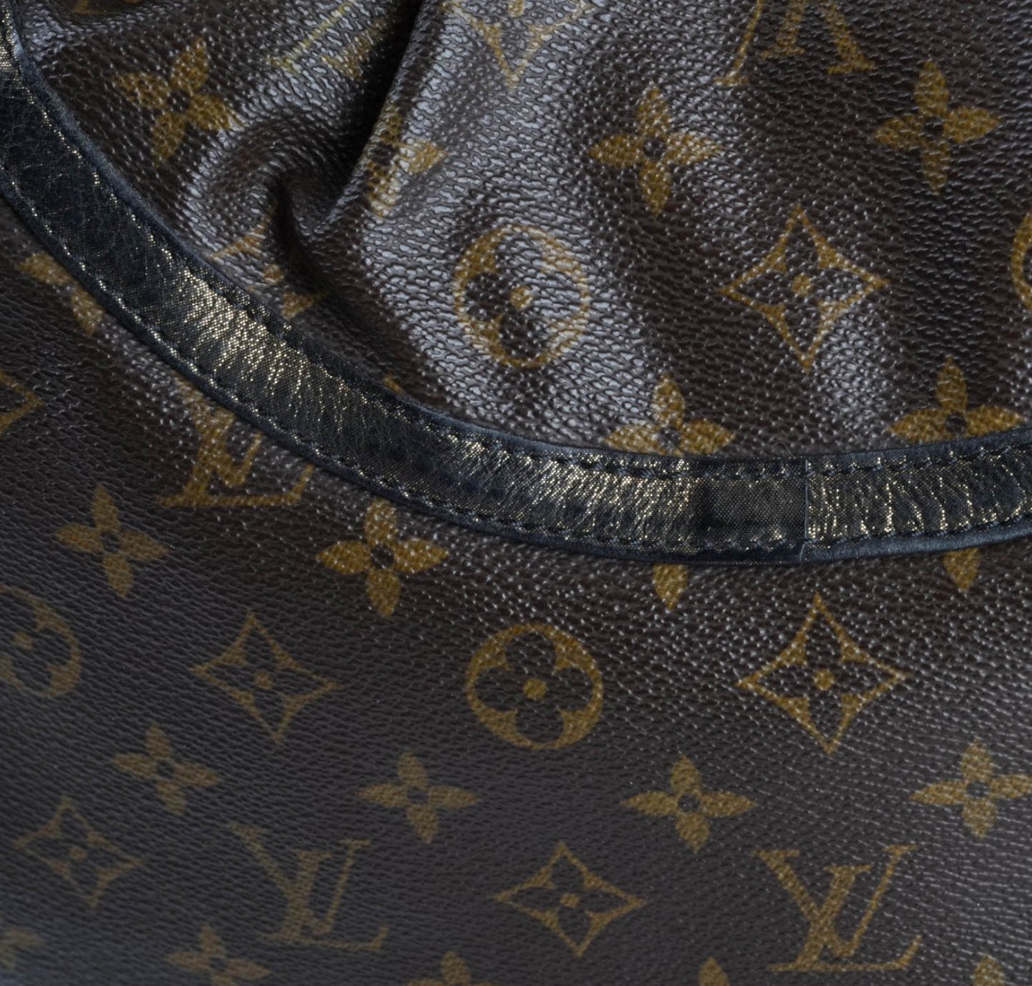 Kalahari GM Monogram